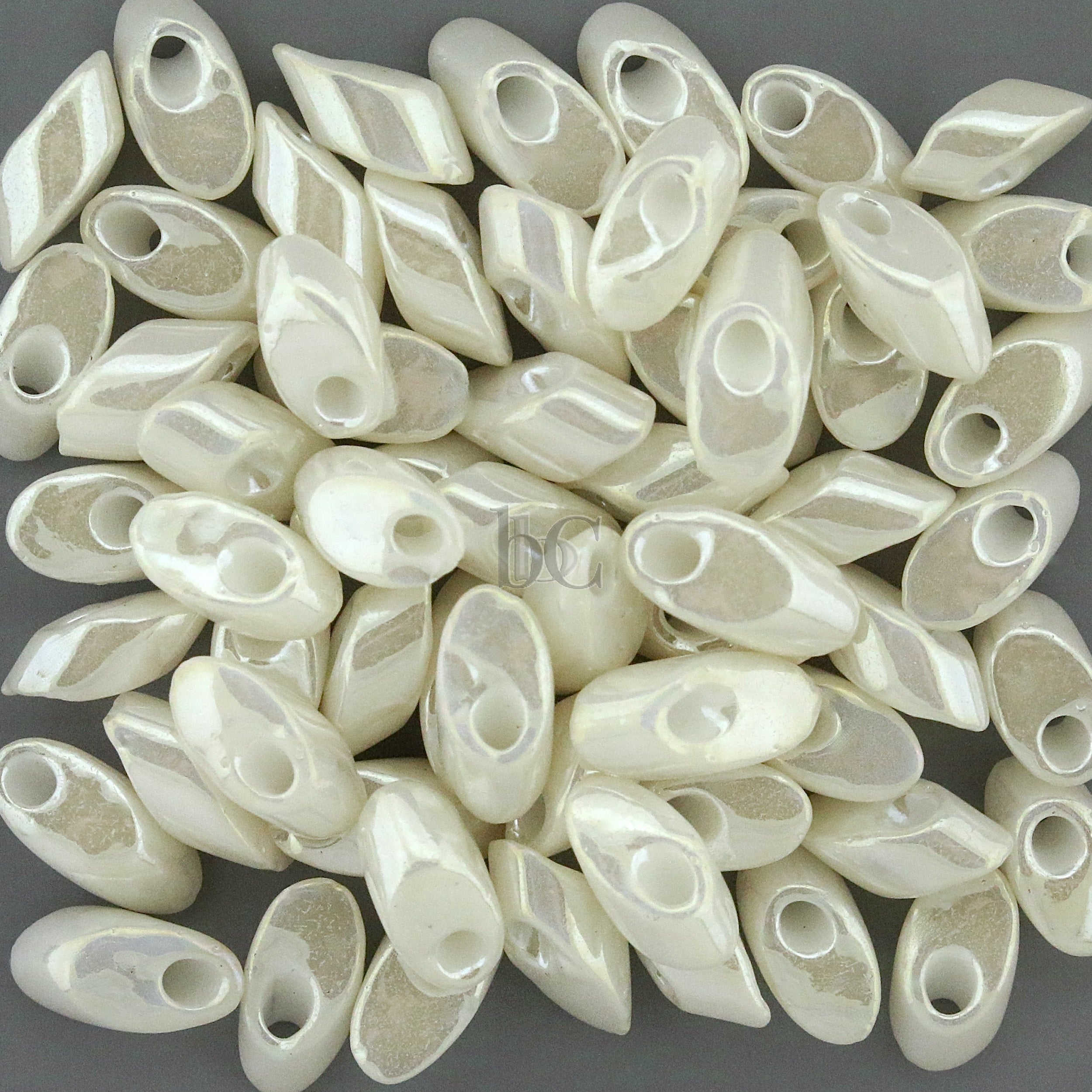 Miyuki Long Magatama Beads, Ivory Ceylon # 592 ~ 8.5 Grams