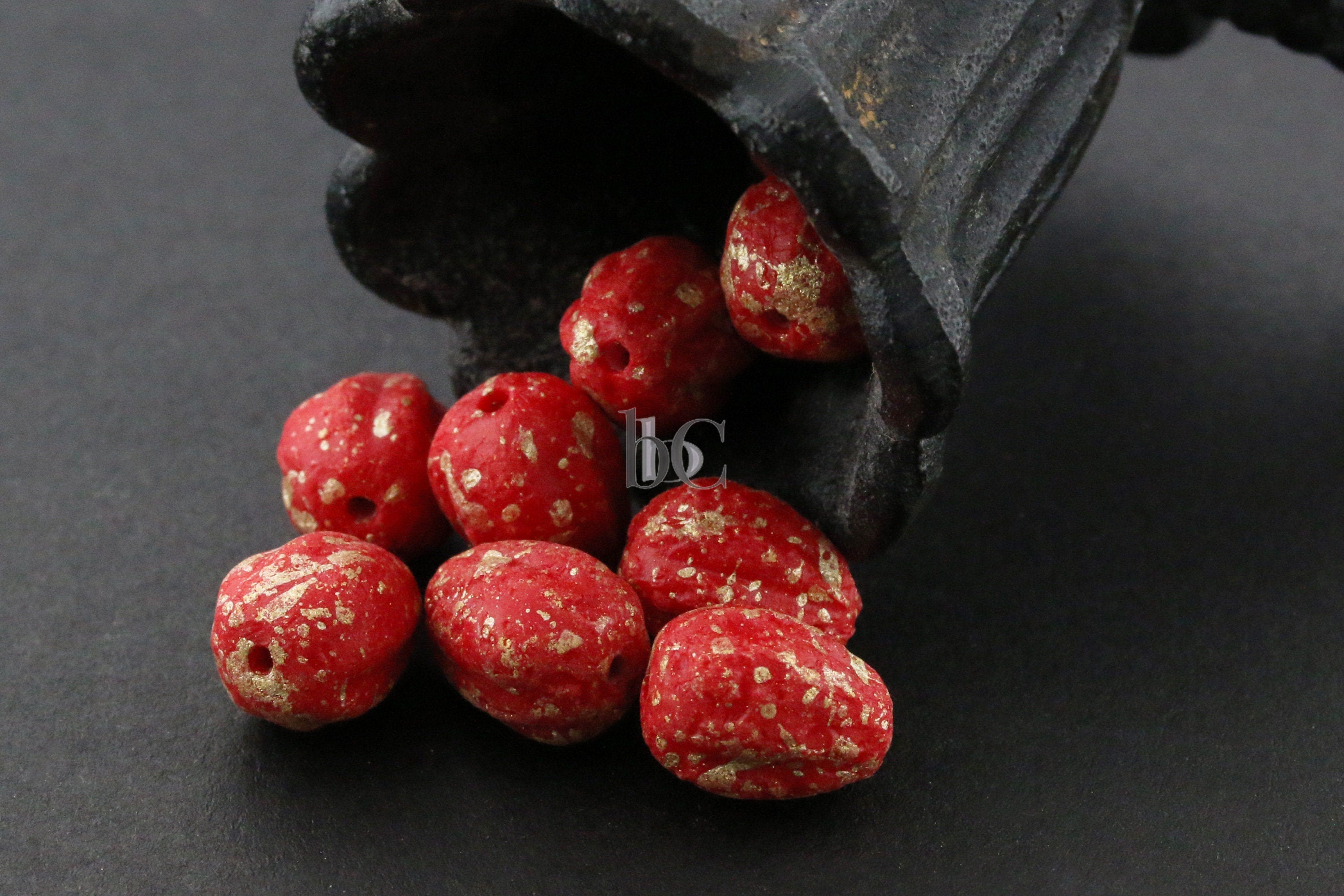 Melon Drop Bead - 6pcs Funky Acid Etched Red Czech Glass Melon beads - Opaque Red Coral ETCH GOLD SPLASH - 11x9mm