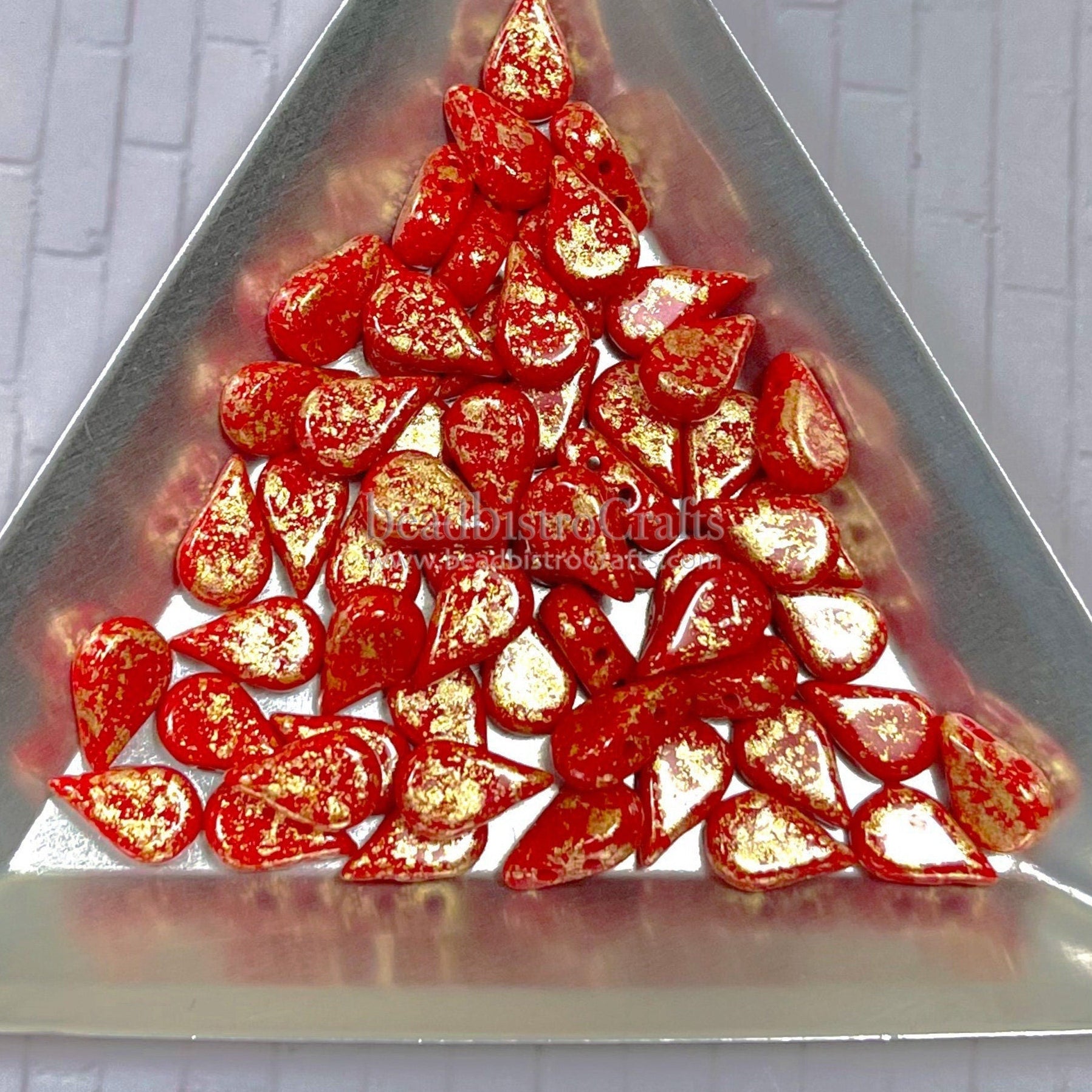 30pcs Czech AMOS® Par Puca® beads - 2 hole beads - Opaque Coral Red GOLD SPLASH - 5x8mm - drop beads