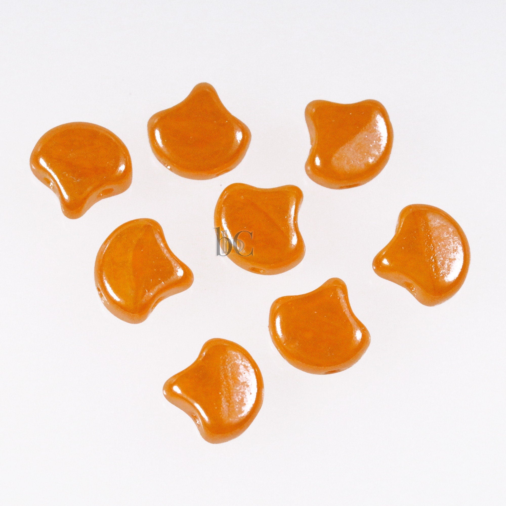 30pcs Czech 2-hole GINKO Beads - Ginko Duo - Opal Tangerine WHITE LUSTER Ginko Bead - 7.5x7.5mm