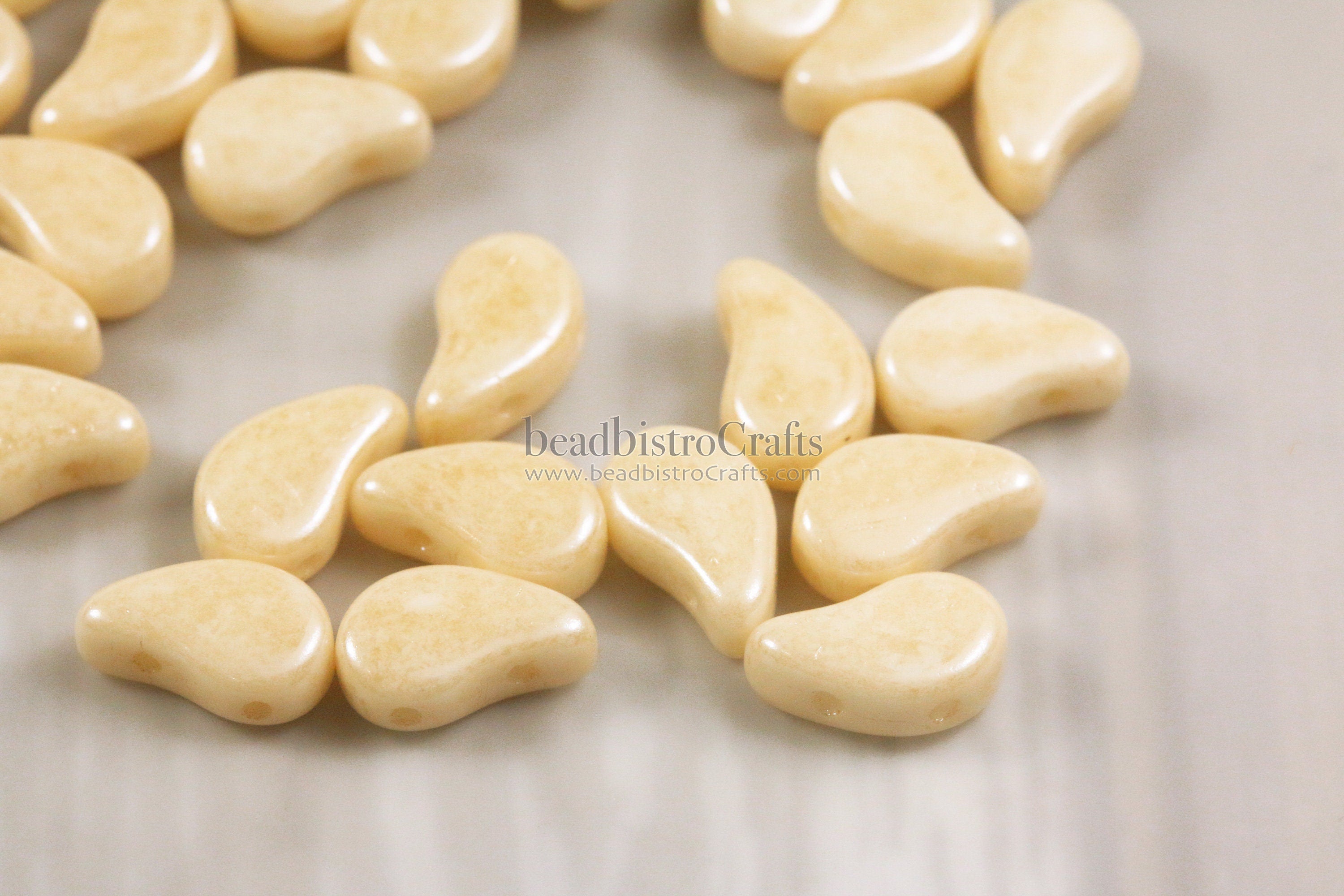 40pcs Czech PAISLEYDUO beads - 2 hole beads - Chalk BEIGE LUSTER - Paisley Duo bead - 5x8mm