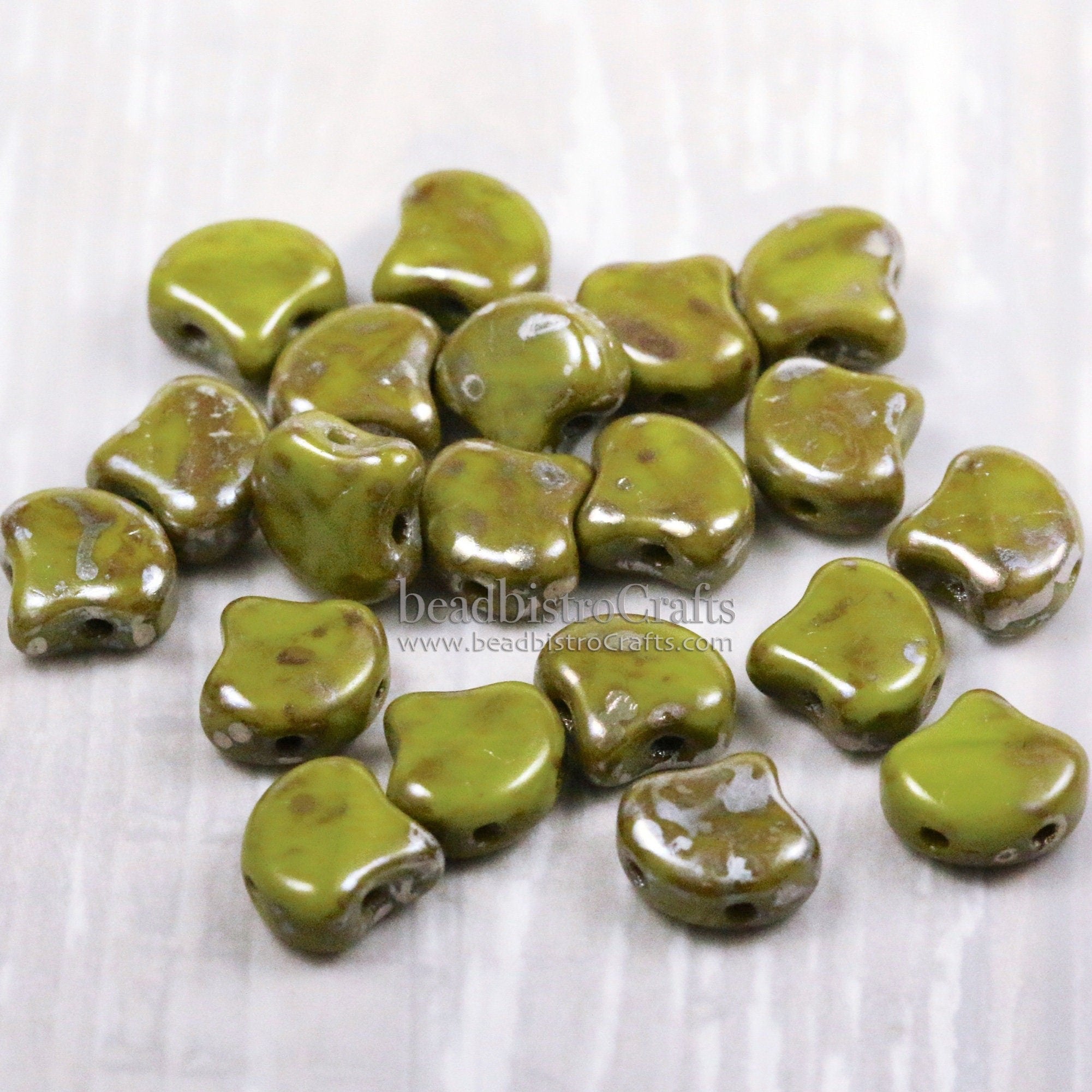 30pcs Czech 2-hole GINKO beads - Ginko Duo - Opaque Olive REMBRANDT Ginko bead - 7.5x7.5mm