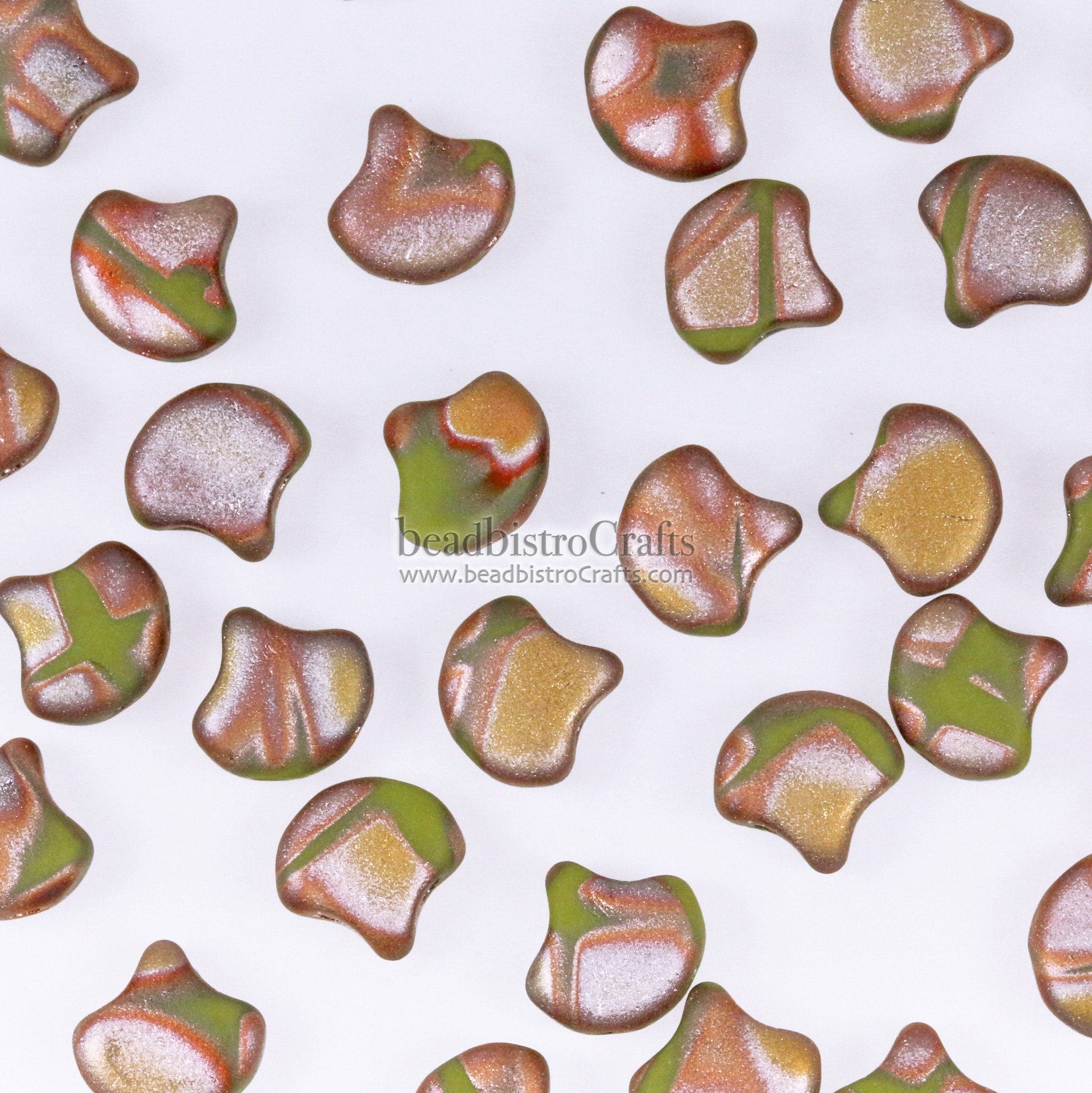 30pcs Czech 2-hole GINKO beads - Ginko Duo - Opaque Green Full CAPRI Gold Matte BATIK * Ginko bead - 7.5x7.5mm