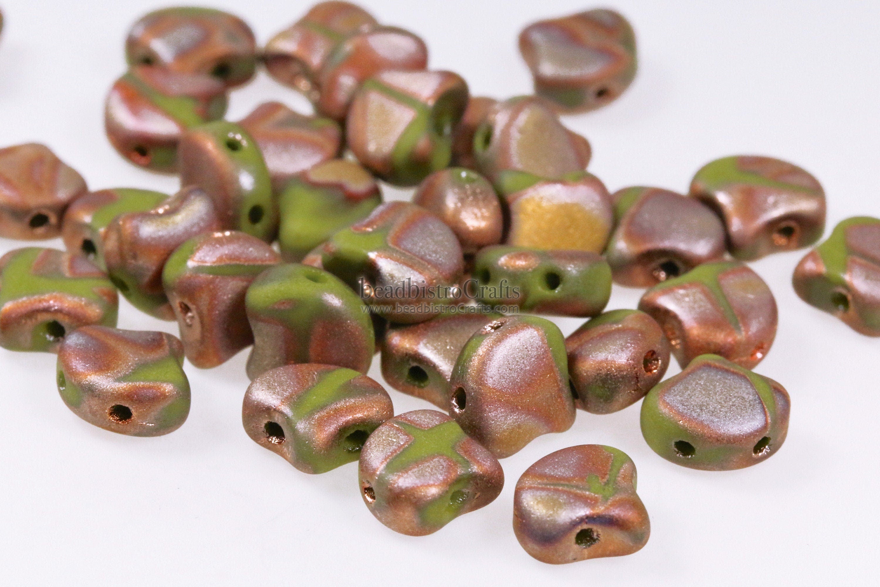 30pcs Czech 2-hole GINKO beads - Ginko Duo - Opaque Green Full CAPRI Gold Matte BATIK * Ginko bead - 7.5x7.5mm