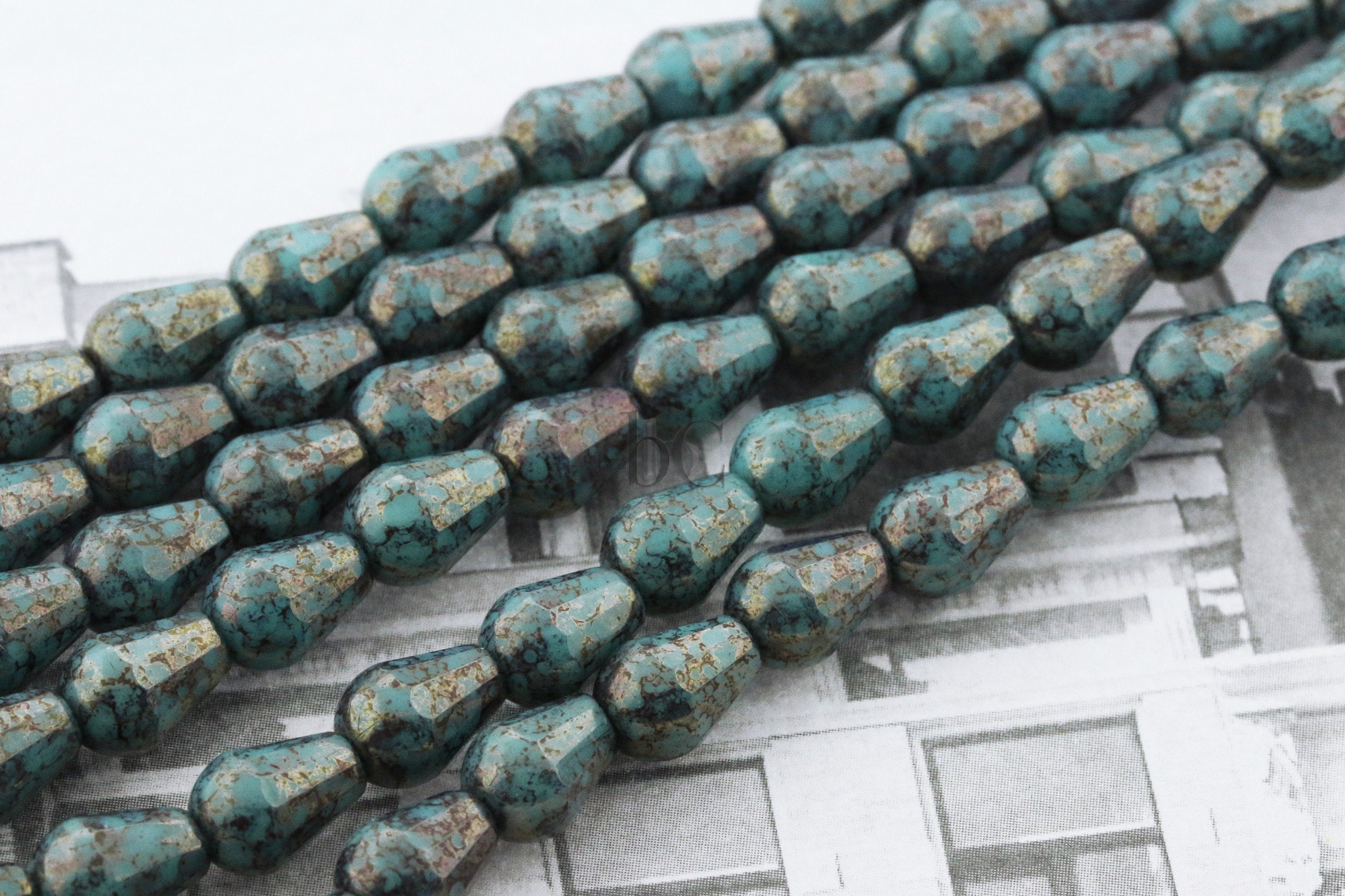 Facetted Glass Drop beads - 19pcs or 57pcs Opaque Turquoise BRONZE TERACOTA PURPLE facetted Czech glass bead - 8x6mm