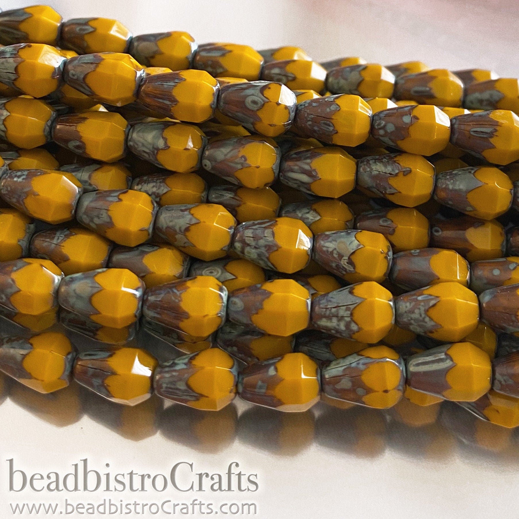 Opaque Ochre Facetted Glass Drop beads - 18pcs Opaque Golden Ochre TRAVERTINE facetted Czech glass bead - 8x6mm * NEW Old Stock *