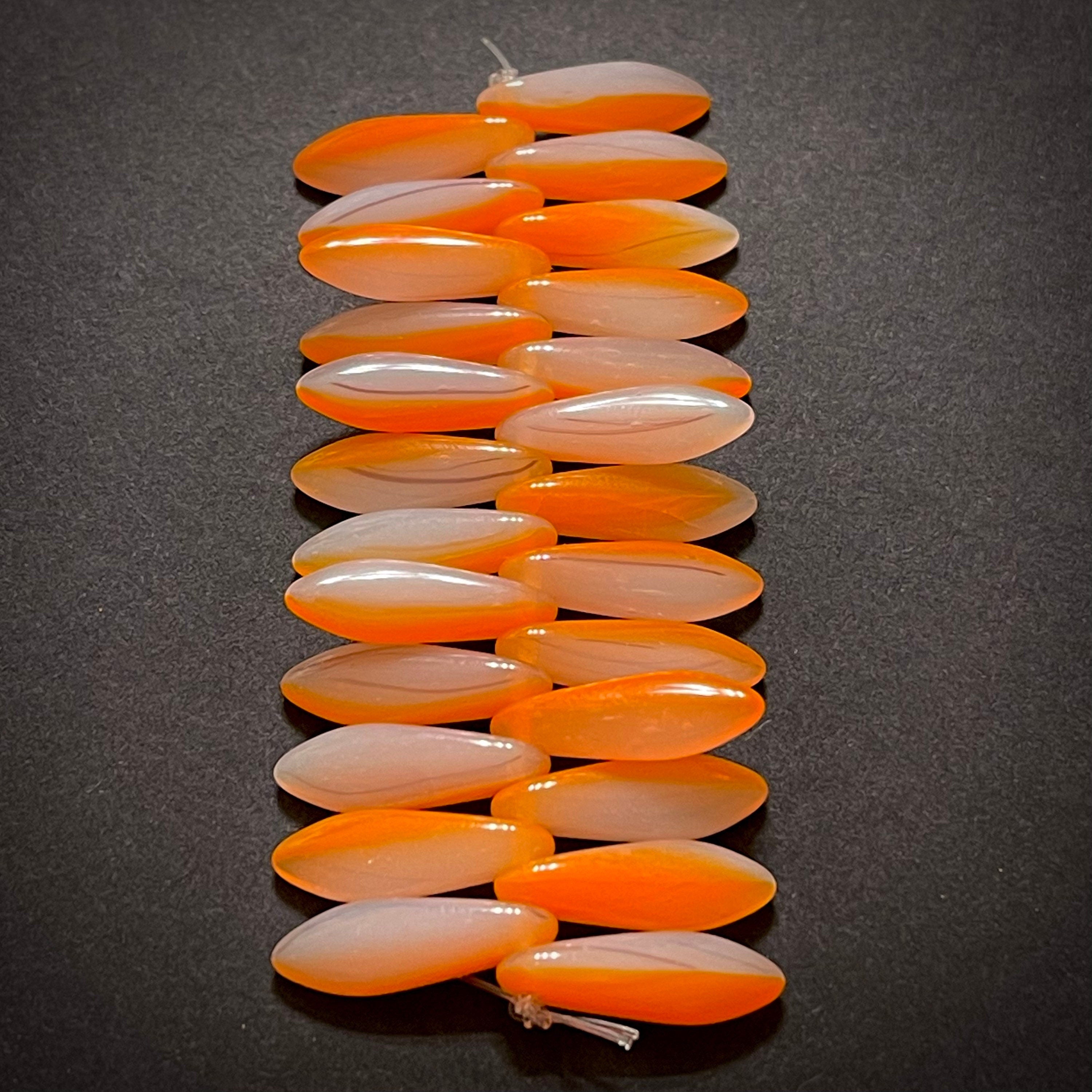 25pcs Czech Glass 2-TONED Glass Dagger beads - MILKY Alabaster Tiger Orange - 16x5mm - Czech glass Daggers