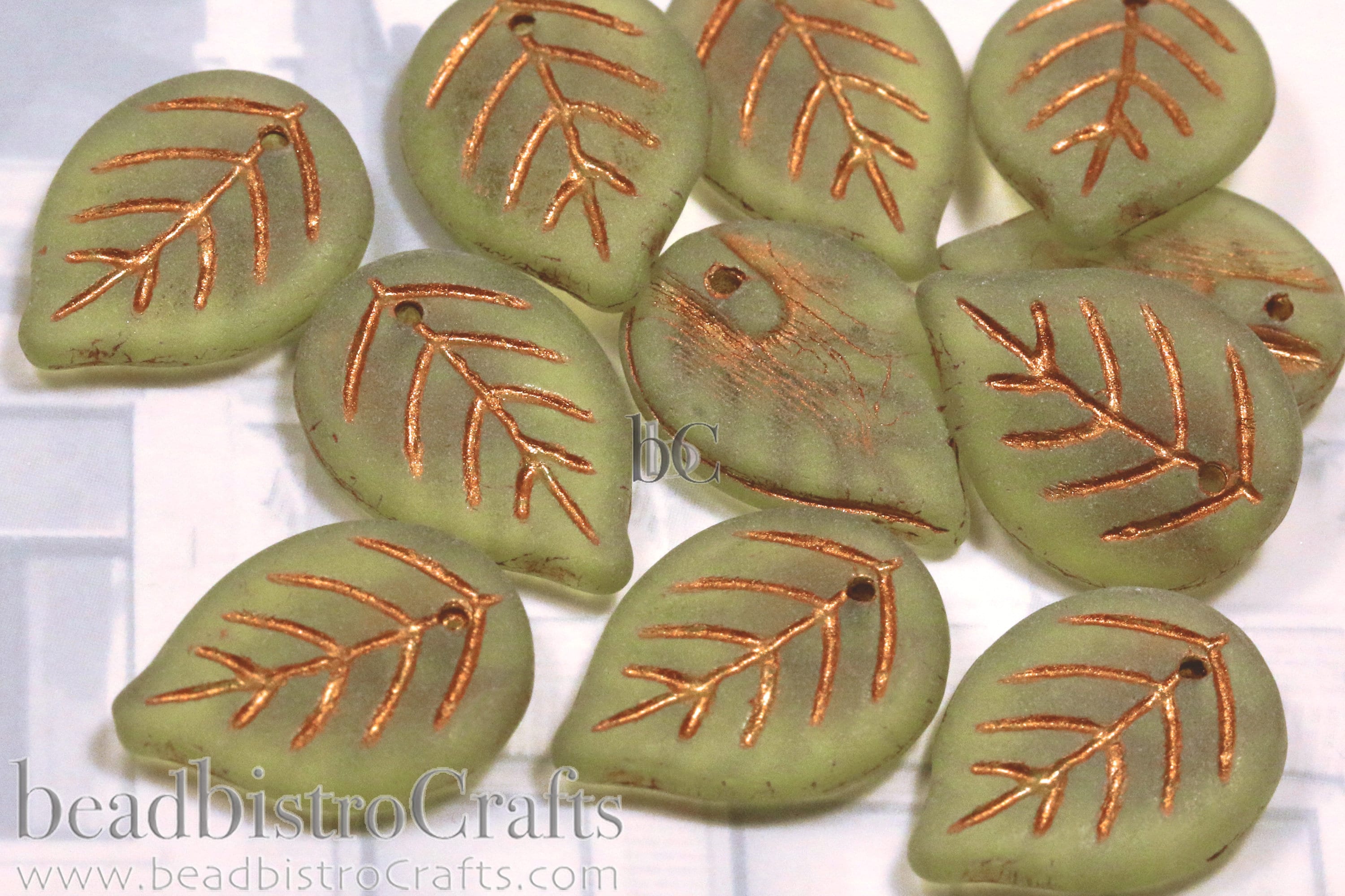 10pcs Leaf beads - Pressed Czech glass Apple Leaves - FROSTED Olivine / Metallic COPPER WASH - 18x13mm