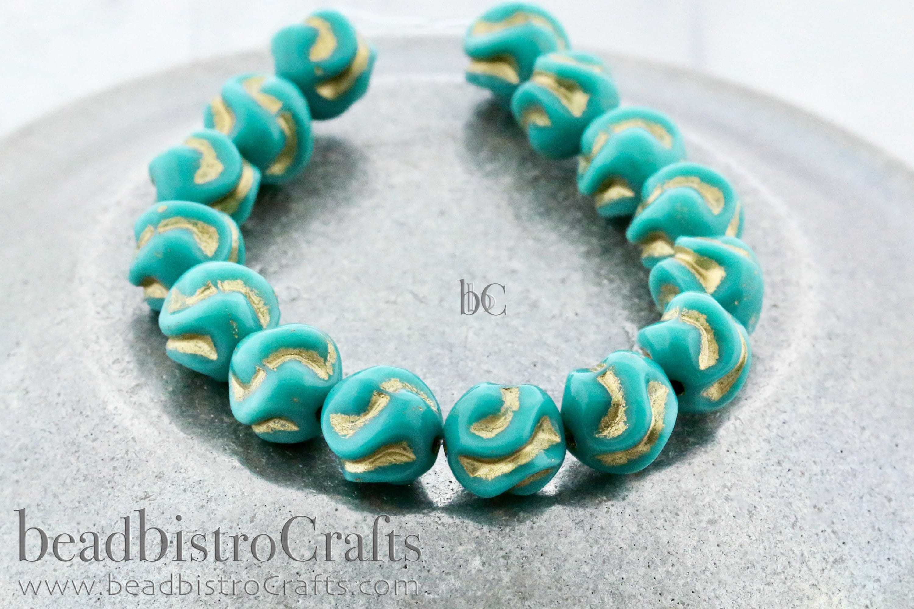 Love Knot Czech Beads - 15pcs Pressed Czech Glass Beads - Opaque Jade / TURQUOISE with GOLD Wash * 8x8mm