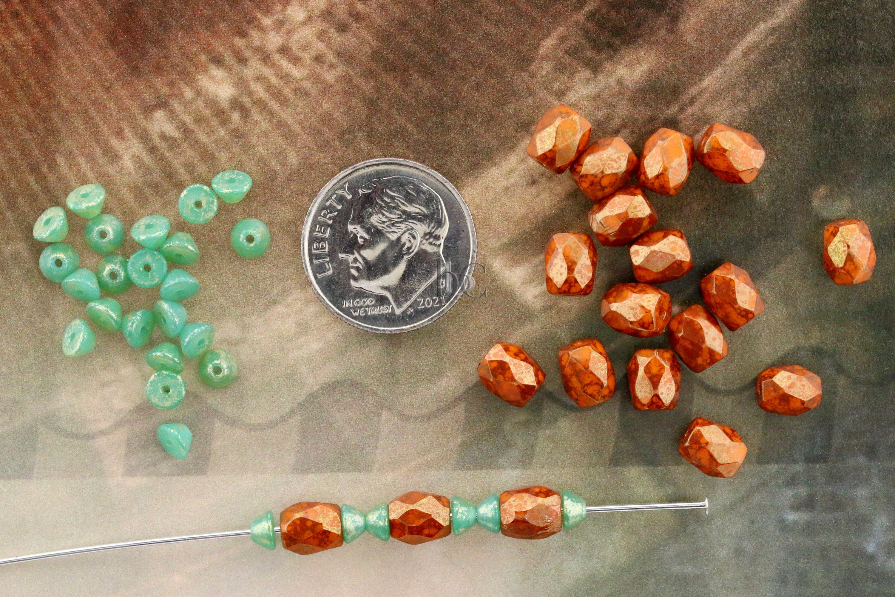 Czech Facetted Beads - BAROS® Par Puca® Beads - Czech Glass Barrel shaped bead - Opaque Cherry BRONZE * NEW * (20pcs) 6x5mm