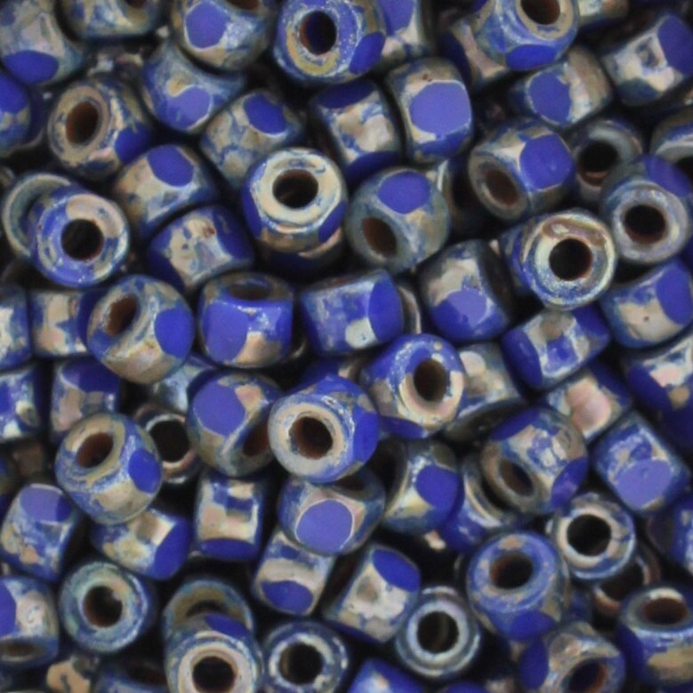 10g Matubo 3 CUT 6/0 beads Opaque Blue RMEBRANDT * size 6/0 seed beads