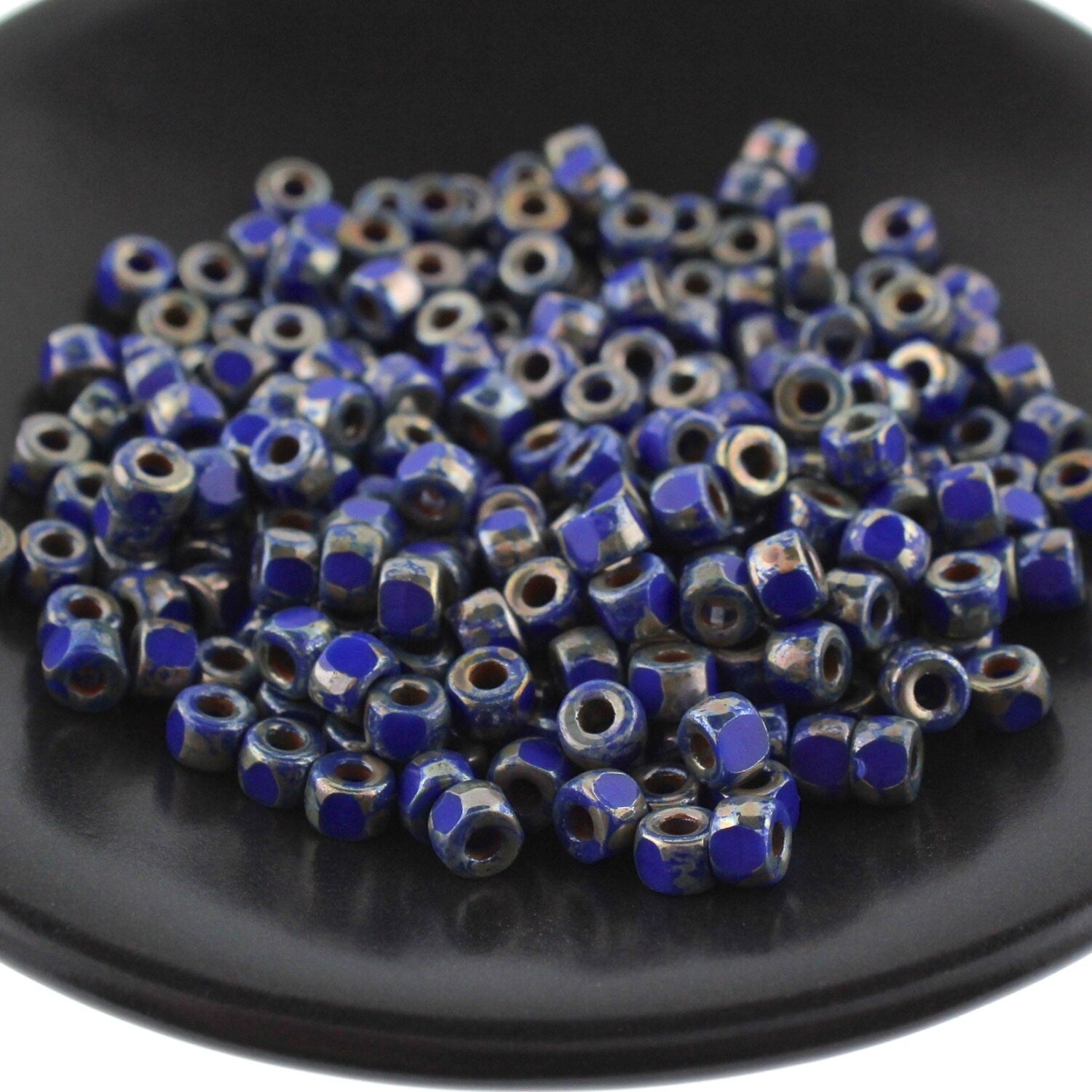 10g Matubo 3 CUT 6/0 beads Opaque Blue RMEBRANDT * size 6/0 seed beads